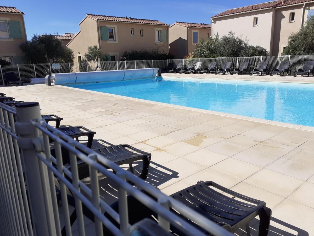 Sous Le Soleil Des Alpilles Apartment Mouries Exterior photo